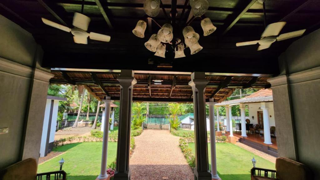 Babira Brookside Heritage Resort Kumarakom Exterior photo