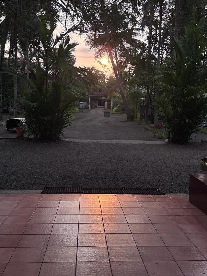 Babira Brookside Heritage Resort Kumarakom Exterior photo