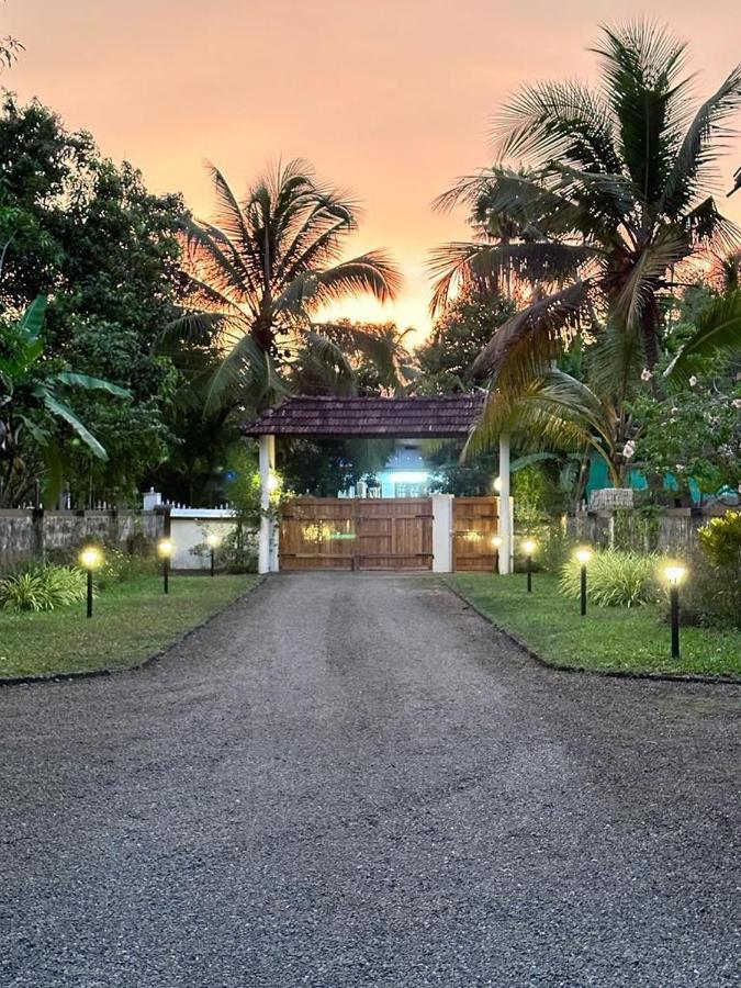 Babira Brookside Heritage Resort Kumarakom Exterior photo