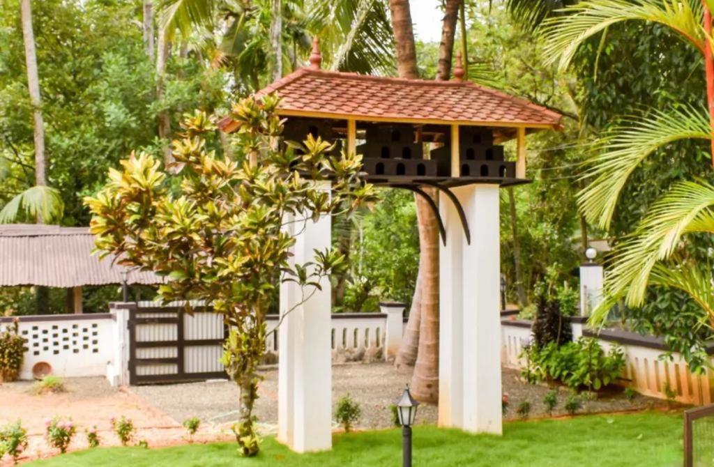 Babira Brookside Heritage Resort Kumarakom Exterior photo