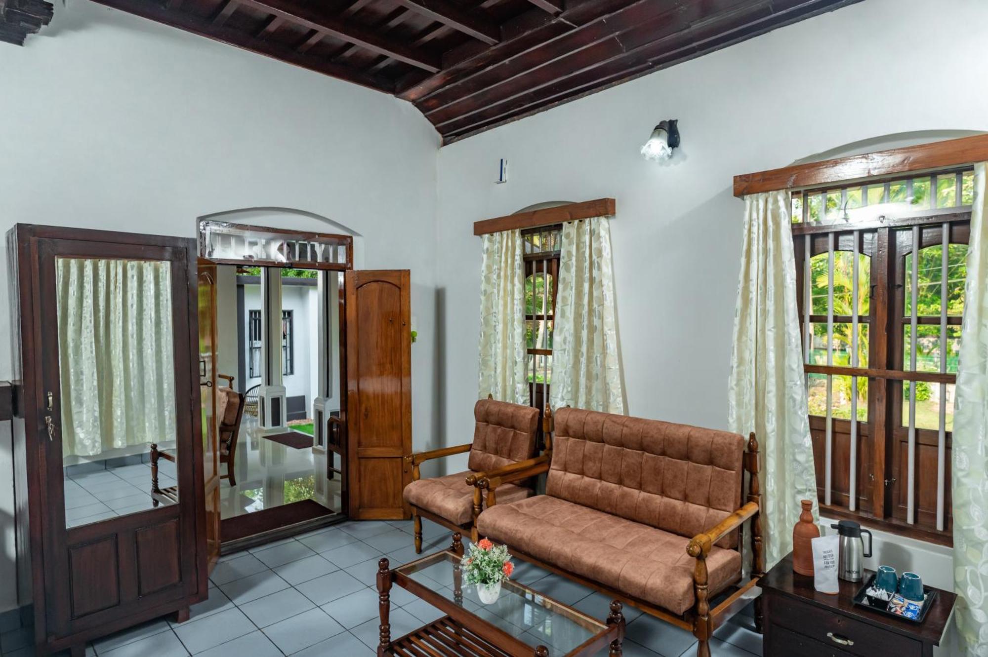 Babira Brookside Heritage Resort Kumarakom Exterior photo